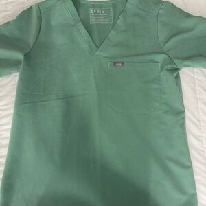 FIGS V-Neck Scrub set in Green